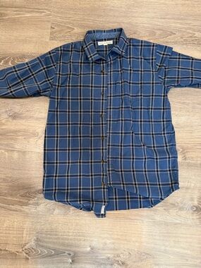 Boy's Blue Plaid Button-Up Shirt - Classic Casual Style